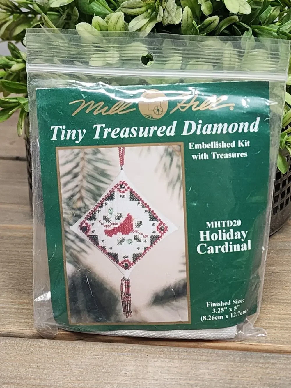 Mill Hill Tiny Treasured Diamond Holiday Cardinal MHTD20 Stitch & Beading KIT